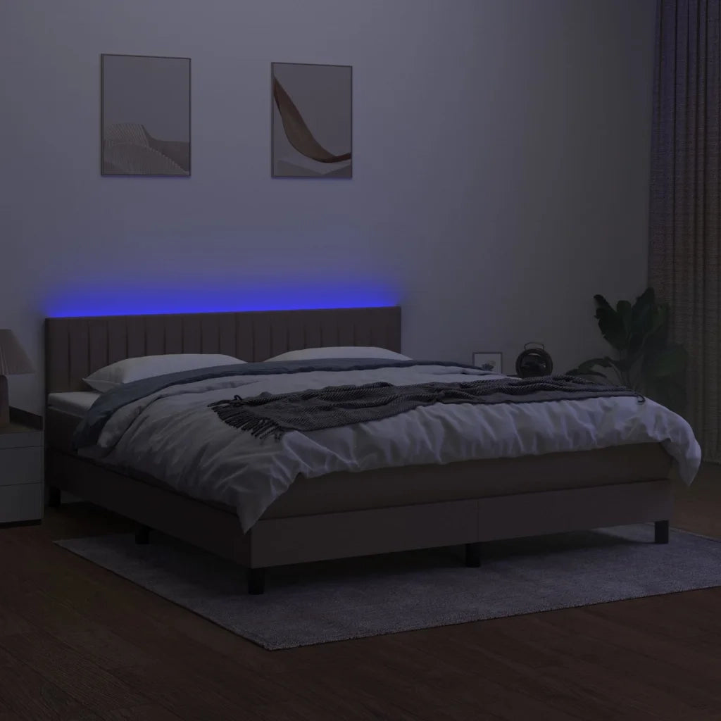 Letto a Molle con Materasso e LED Tortora 180x200 cm in Tessuto 3133337