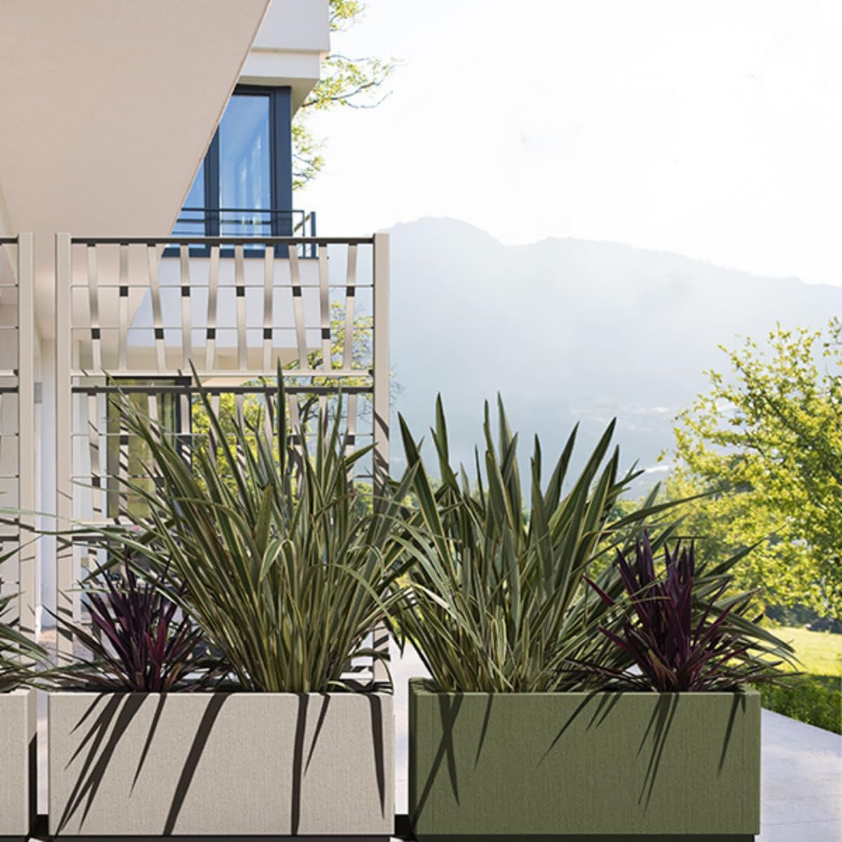 Fioriera con spalliera in plastica, separè grigliato piante rampicanti per esterno, terrazzo, giardino 80x36x140 h cm - Bianco