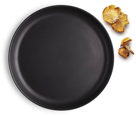 Set di 4 Piatti Ø21cm per Cucina Nordic | Resistenti a lavastoviglie, congelatore, forno e microonde | Design, funzionalità e qualità danesi | Adatto per uso quotidiano | Nero