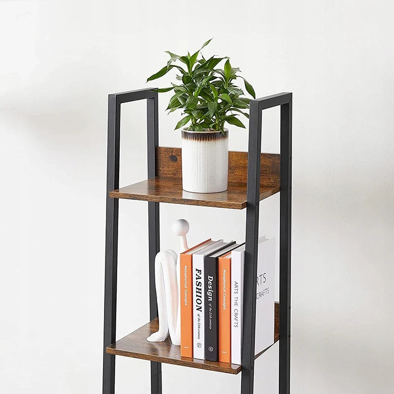 Scaffale nero da 170 cm di altezza, in metallo e materiale ligneo, funzionale e salvaspazio.