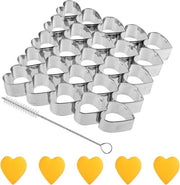 Set a forma di cuore per biscotti con 25 fori - Stampino per biscotti in acciaio inossidabile 15,5 x 15 x 2,2 cm con spazzola - Accessorio da forno per biscotti crackers cioccolato fondant e dessert.