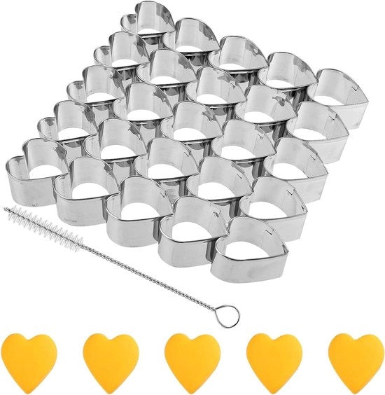 Set a forma di cuore per biscotti con 25 fori - Stampino per biscotti in acciaio inossidabile 15,5 x 15 x 2,2 cm con spazzola - Accessorio da forno per biscotti crackers cioccolato fondant e dessert.