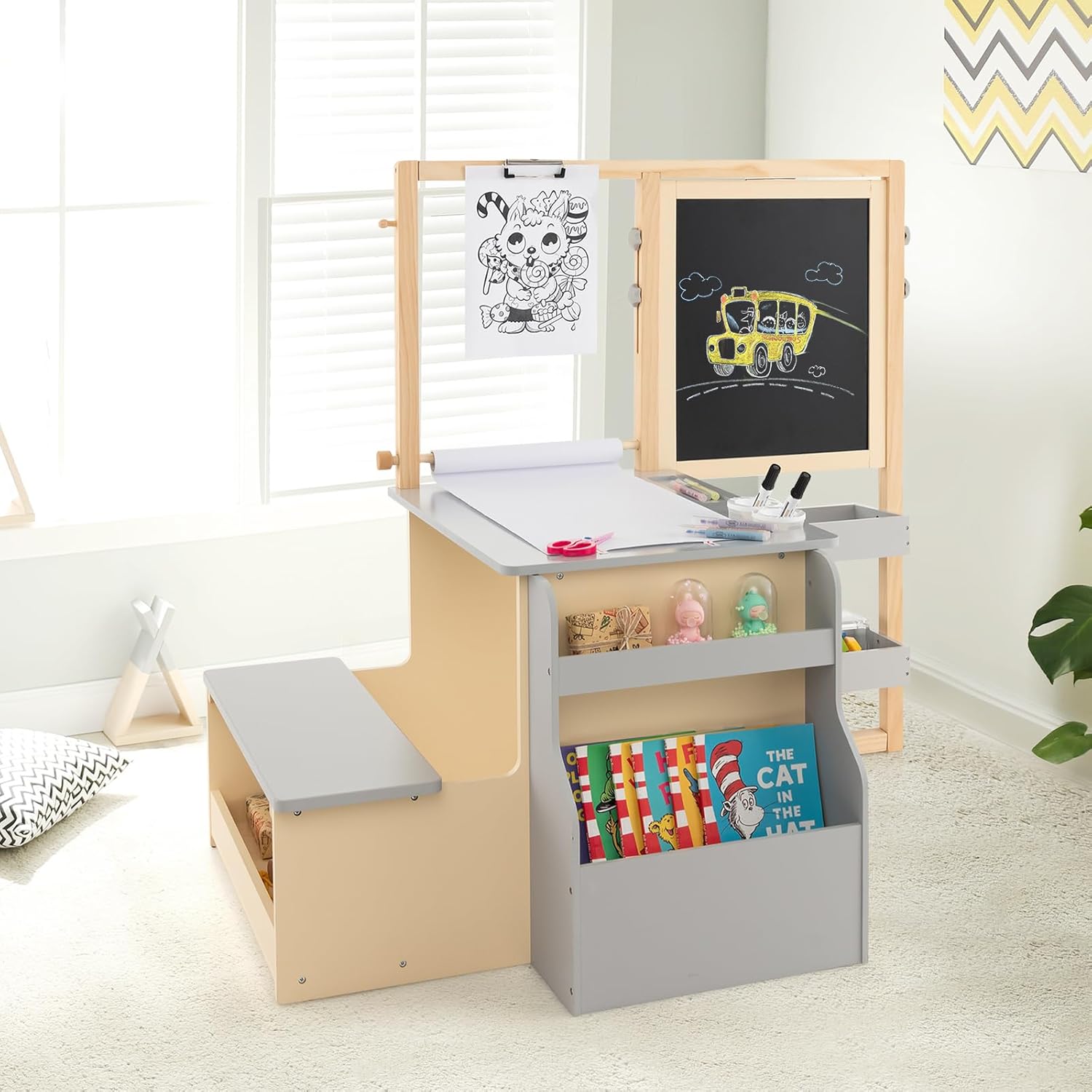Set 3 in 1 Tavolo e Sedie per Bambini 3+ Anni, Tavolo in Legno Sicuro con Lavagna Cancellabile, Magnetica, Cavalletto Regolabile, Libreria e Accessori Artistici, per Disegno (Grigio)