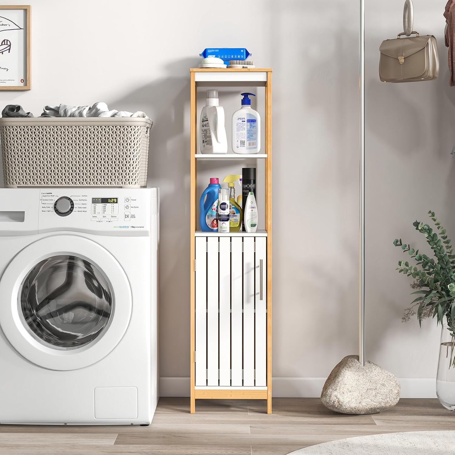 Armadio da Bagno, Mobile Alto 129 cm con Anta, Mobile Salvaspazio e Multiuso in Bambù con Ripiani Regolabili, per Soggiorno Bagno