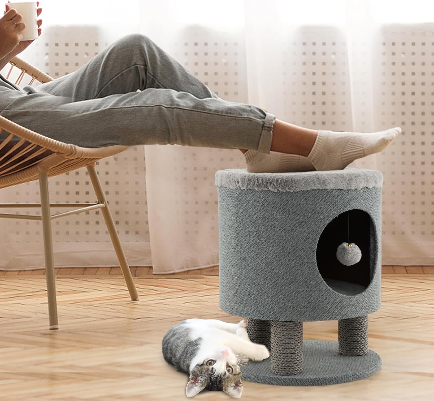 Casetta per Animali Domestici, Cuccia per Gatti con Pali Tiragraffi e Pallina di Peluche, Mobile Multiuso 3-IN-1 per Gatti Piccoli e Medi (Grigio)