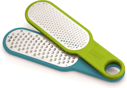 Joseph Joseph Duo Set di grattugie da cucina, 2 pezzi, grattugia formaggio e verdura, gratta limoni e agrumi manuale, fori larghi e fini, azzurro/verde