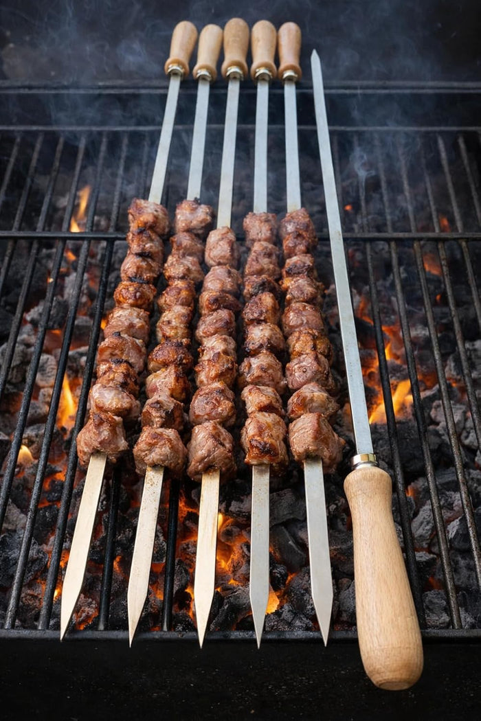 Spiedi per barbecue in acciaio inossidabile lunghi 74 cm con manico in legno per carne pesce verdure 7 pz