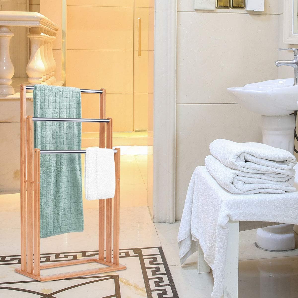 Portasciugamani in Bambù da Terra 46x24x84cm, Mobile Bagno con 3 Aste per Asciugamano in Acciaio Inox, Colore Naturale