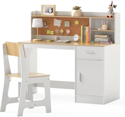 Set Scrivania e Sedia per Bambini 3+ Anni, Tavolo da Scrittura in Legno con Mensole, Cassetto e Bacheca in Sughero, Tavolo e Sedia per Disegno e Studio (Naturale)