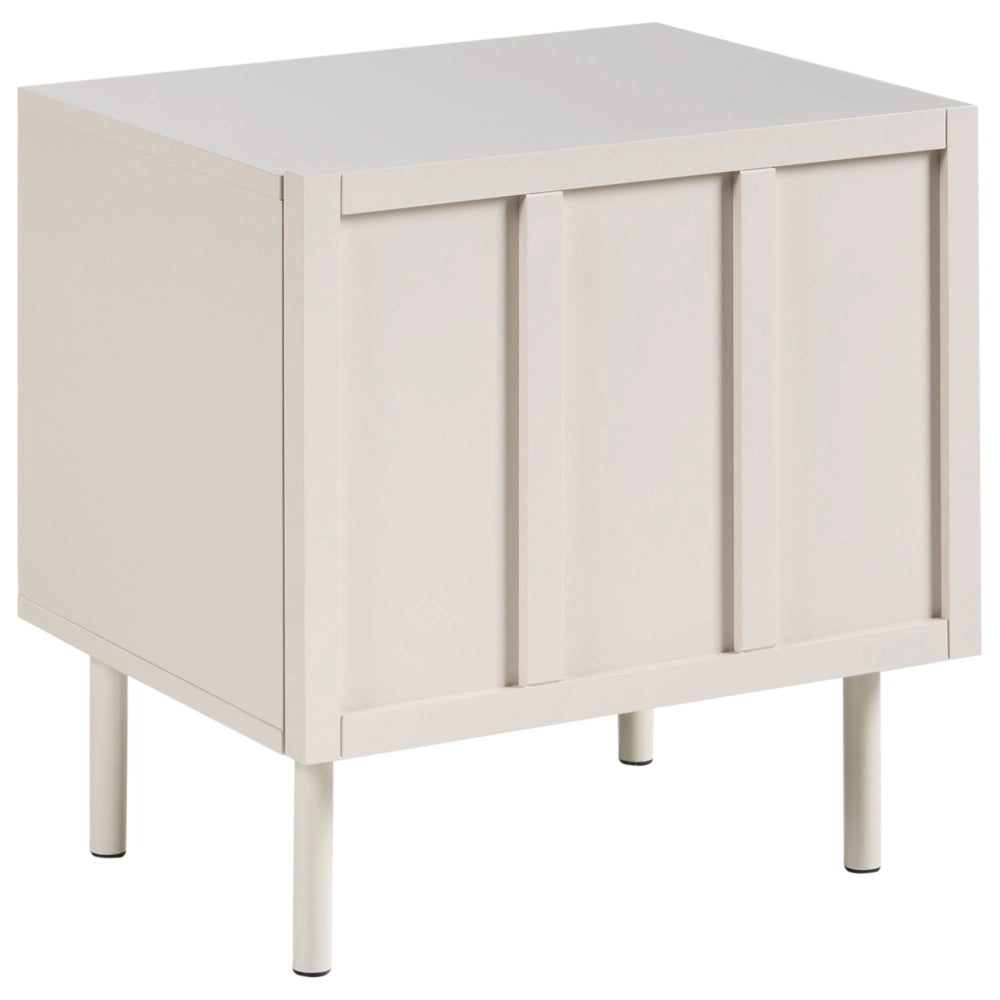 Comodino beige chiaro MDF Gambe in metallo 2 ripiani Cashmere Camera da letto dal design moderno