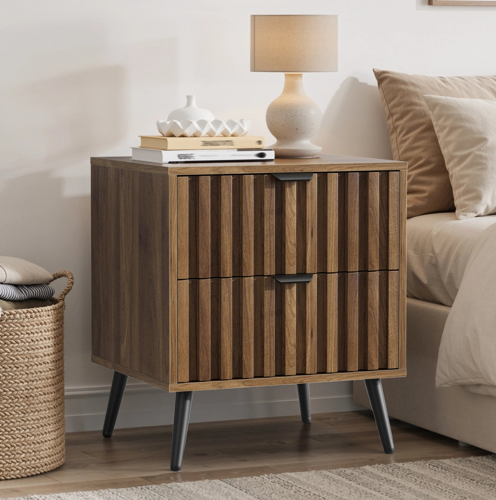 Comodino ULEVR 45x40x53 cm con 2 cassetti e gambe in metallo, MDF color noce