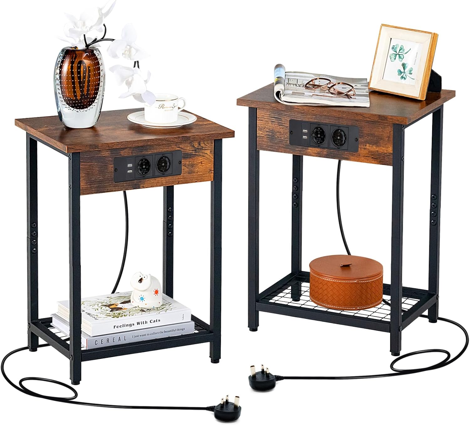 Set di 2 Comodini con Stazione di Ricarica, 2 Tavolini Laterali per Letto e Divano con Ripiano Aperto, Tavolino da Estremità a 2 Livelli con Telaio in Metallo e Porte USB e Prese