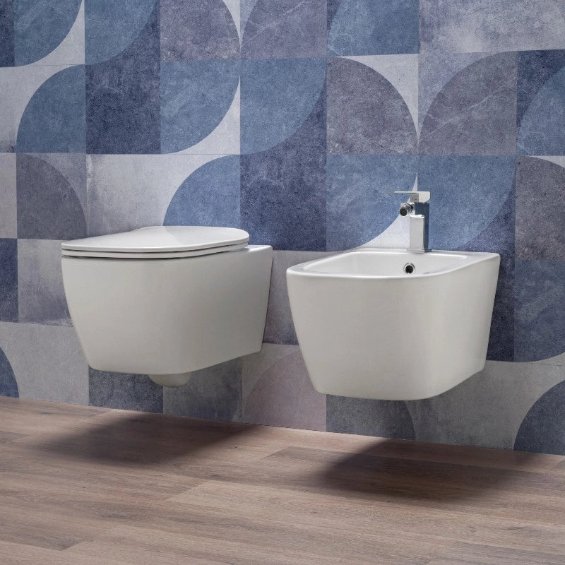 Sanitari Sospesi Wc senza Brida con Sedile ammortizzato soft clo