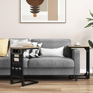 Set di 2 Tavolini a Forma di C, Tavolino da Divano e Letto in Metallo con 2 Prese Elettriche, 2 Porte USB e Tasca Laterale, Comodino per Piccoli Spazi, Salotto e Camera da Letto