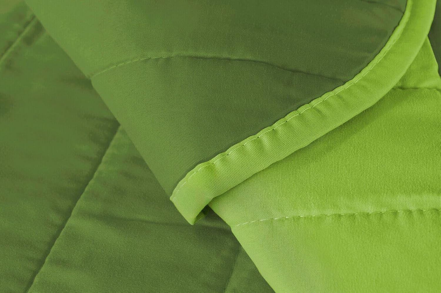 Coppia Set 2 Pezzi Copripoltrona Universale Imbottito Morbido Double Face Elegante Verde