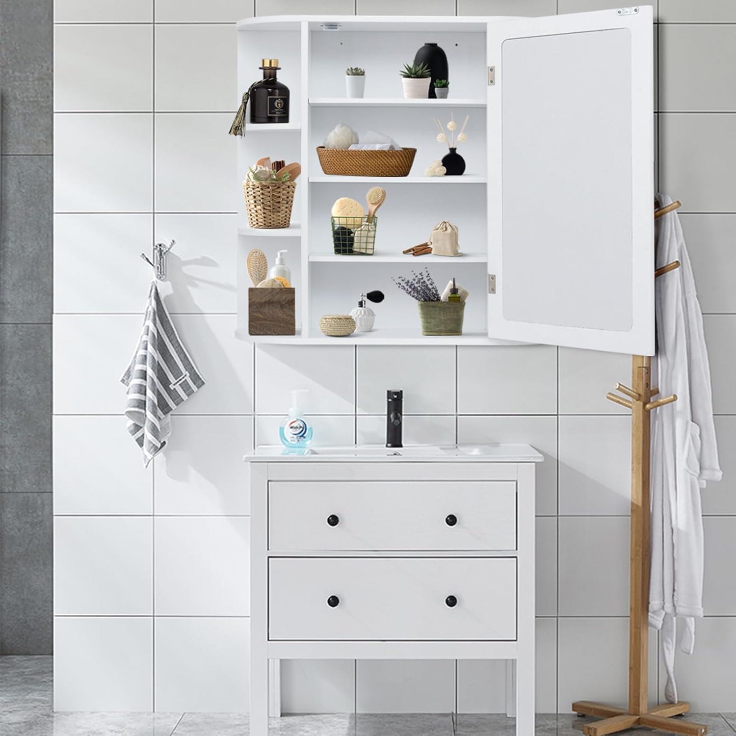 Mobile da Bagno 66 x 17 x 63cm, Armadietto da parete con Specchio, Ante e Mensola Regolabile, Armadietto Moderno e Multiuso, Bianco