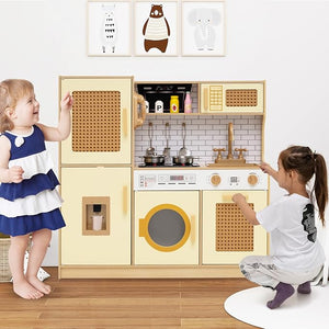 Cucina Giocattolo per Bambini, Cucina Legno per Bambini con Luci, Suoni, Frigorifero, Distributore d'Acqua, Lavatrice, Accessori Ricchi e Ante in Rattan, per 3 Anni+ (Giallo Caldo)