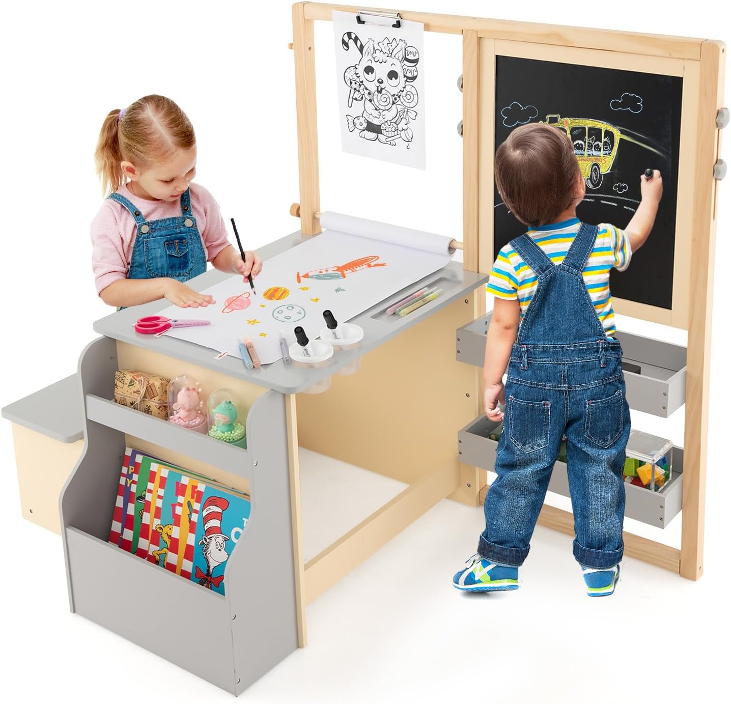 Set 3 in 1 Tavolo e Sedie per Bambini 3+ Anni, Tavolo in Legno Sicuro con Lavagna Cancellabile, Magnetica, Cavalletto Regolabile, Libreria e Accessori Artistici, per Disegno (Grigio)
