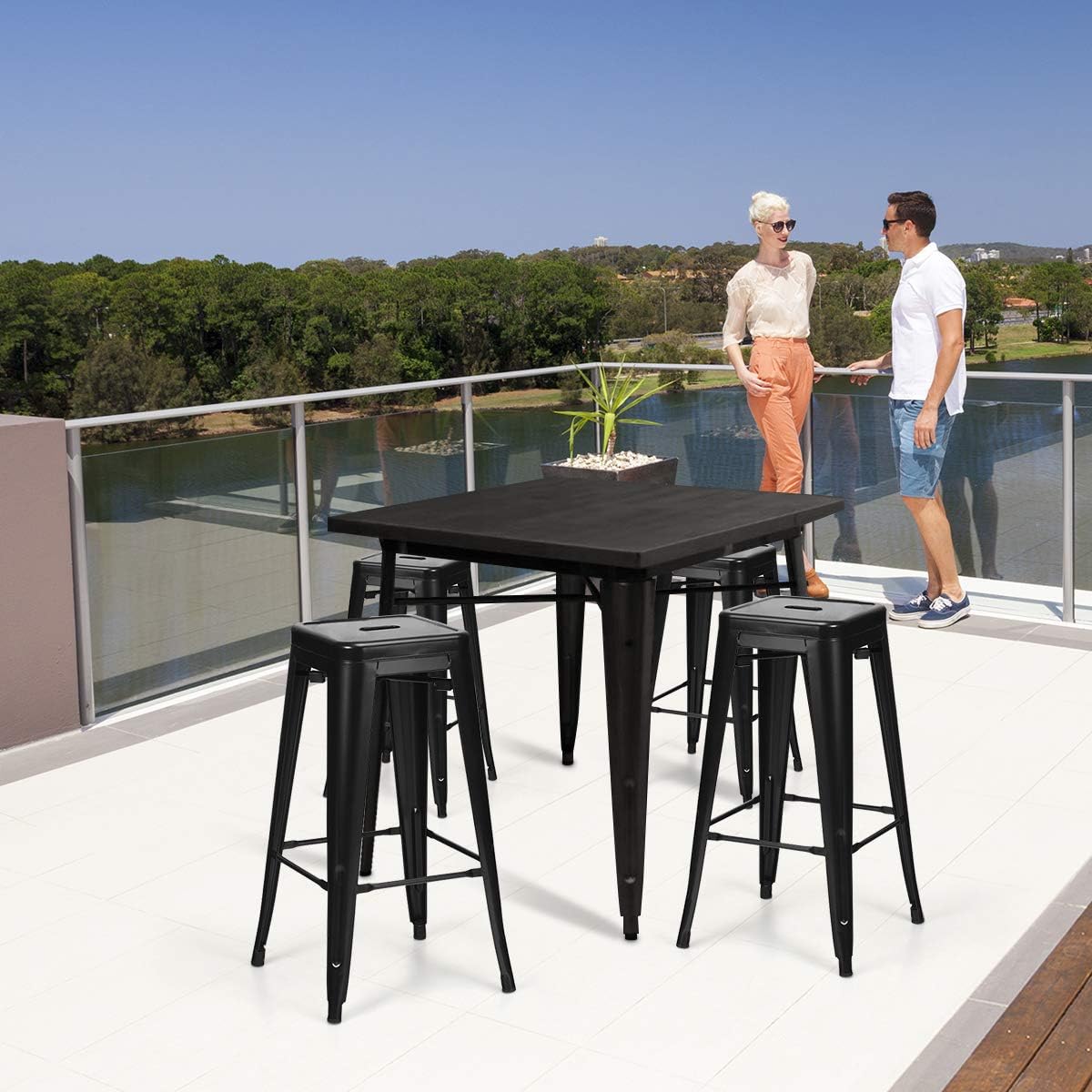 Set di 4 Sgabelli da Bar da 62 cm, Impilabile Sedie da Cucina Alto, in Metallo, con Schienale Rimovibile, Poggiapiedi, Design Industriale (Nero)