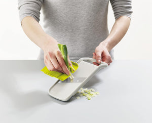 Joseph Joseph Duo Multi-grip Mandolina per Verdure, Taglia Frutta e Verdure con Presa di Precisione, Bianco