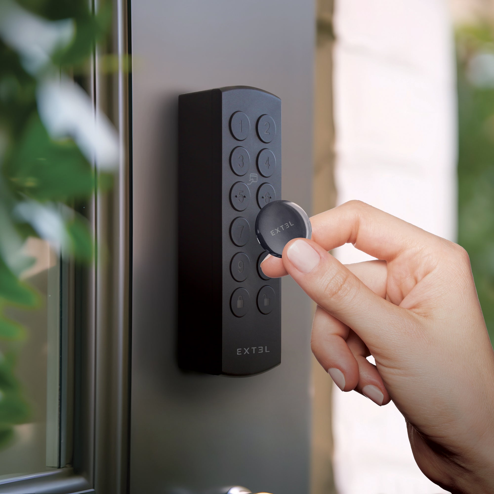 Kit Extel Lock Premium35 – Serratura Smart Bluetooth + cilindro 35/35 mm + tastiera wireless + 2 badge aggiuntivi