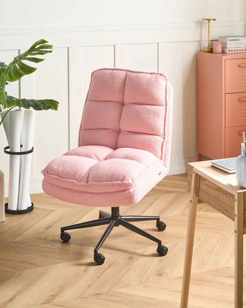 Sedia da scrivania per ufficio Rivestimento in Boucle rosa Regolazione dell'altezza del sedile Imbottitura girevole reclinabile