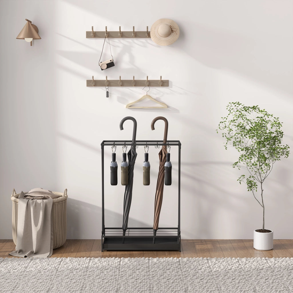 Portaombrelli rettangolare in acciaio nero con vaschetta raccogligocce, 21 alloggi e 24 ganci, 50x24x68 cm