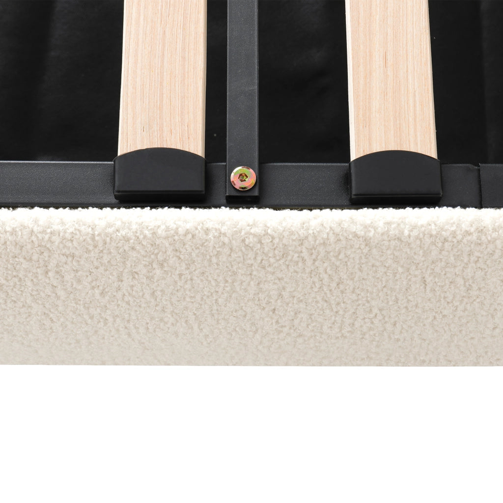 Letto matrimoniale 140x200 cm in bouclé beige con contenitore idraulico, rete a doghe e testiera imbottita
