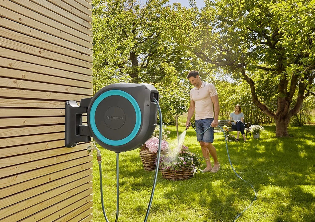 GARDENA 18630-20 RollUp XL Avvolgitubo a Parete 35 m Diametro 13 mm Rotazione 180° con Lancia e Raccordi colore Azzurro