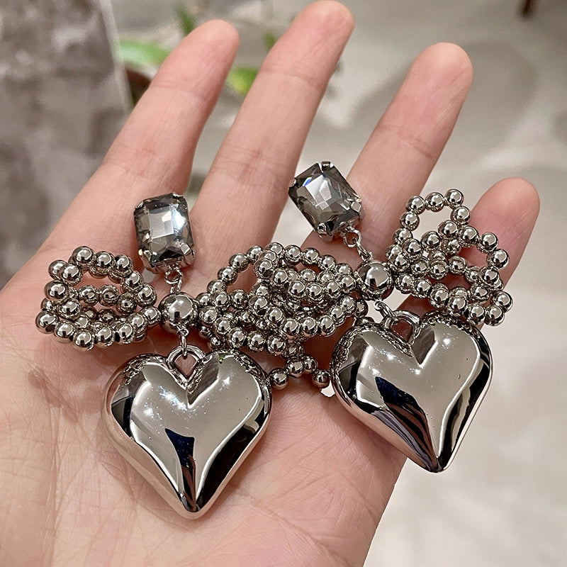 Orecchini a lobo in cristallo di alta gamma in stile francese, eleganti e alla moda, con fiocco quadrato di perline di diamanti e ciondolo a cuore.