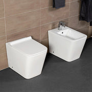 Sanitari filomuro Rimless serie Malaga completo di sedile rallenty