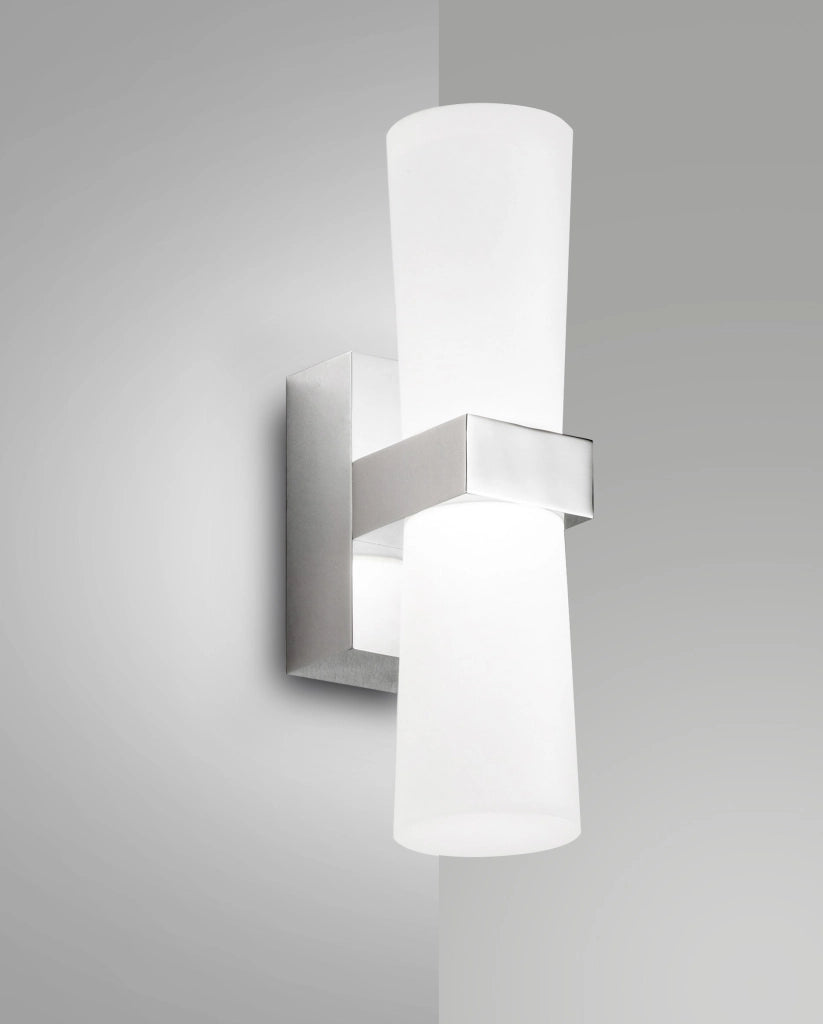 Iglesias Lampada da parete a LED integrato 8W 720lm 3000K Warm White Cromo IP44 - Design moderno in metallo e metacrilato Classe II 230V