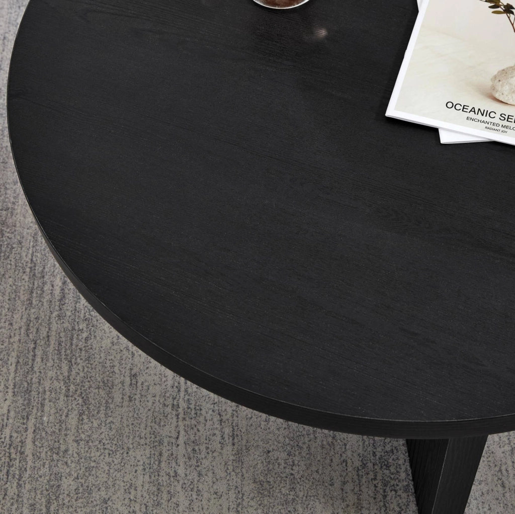 Tavolino da caffè rotondo in MDF nero con design scanalato