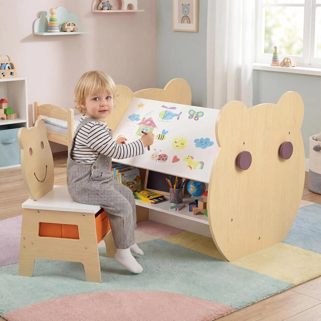 Set Tavolo e Sedia per Bambini 3+ Anni, Tavolo Multifunzionale con Lavagna Bifacciale, Ripiano e 4 Ganci Laterali, Sedia Comoda con Cassetto Rimovibile per Cameretta e Asilo (Naturale)
