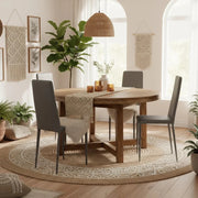 Set di 4 sedie da pranzo impilabili in similpelle grigio chiaro Arianna con struttura in metallo facili da pulire | Duzzle