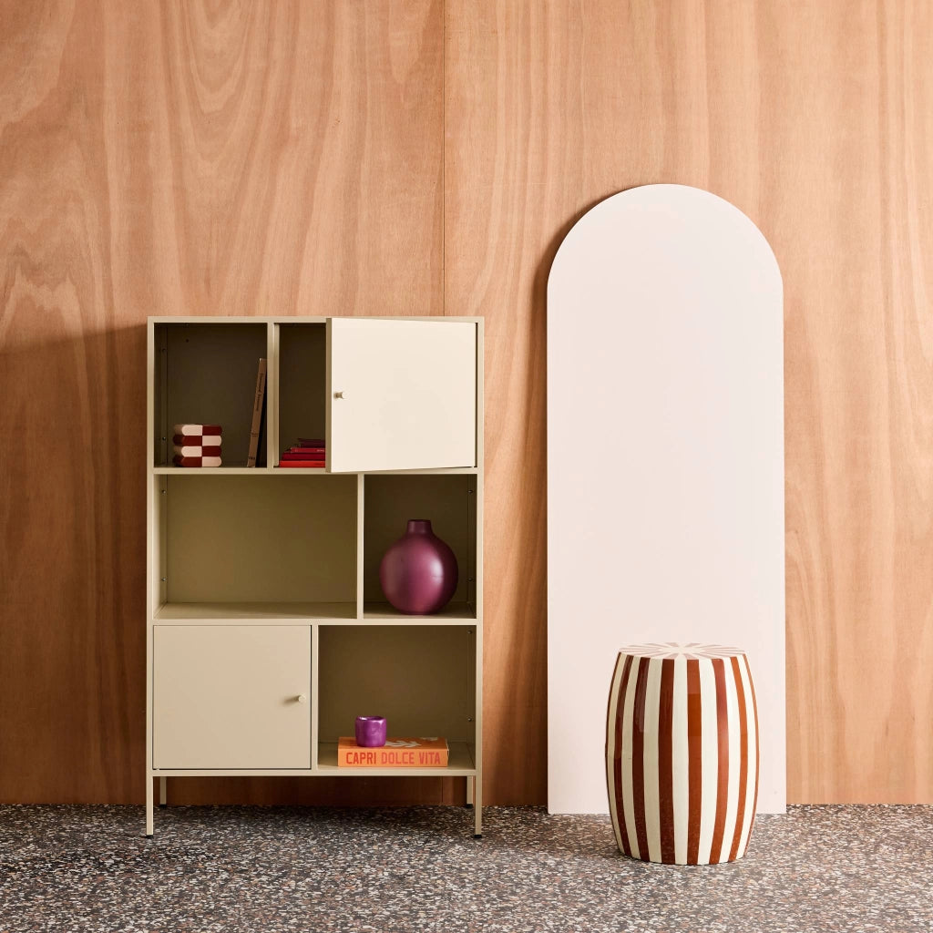 Credenza industriale in metallo con 6 scomparti, crema