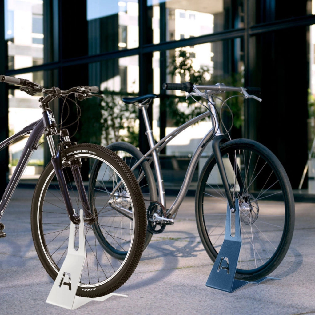Andrys Porta Bici Piedistallo 1 Posto con Protezioni Acciaio Verniciato Nero