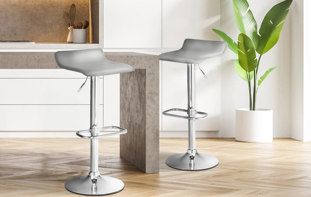 Sgabello bar Dyn in similpelle grigio