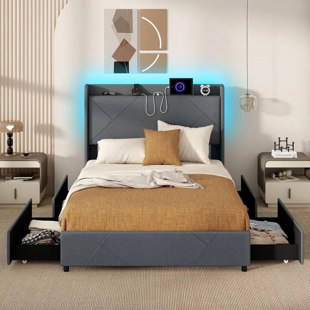 Letto Matrimoniale 140 x 200 cm, Letto Imbottito con Testiera, Luci LED, Stazione di Ricarica, 2 Tasche e 4 Cassetti, Carico 500kg, Silenzioso
