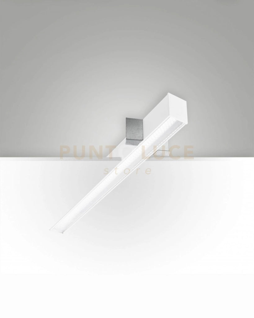 TURNER INCASSO A RASO BIANCO 29W 3000K 3470LM PRISMATIC IP40 100CM DIMMERABILE DALI