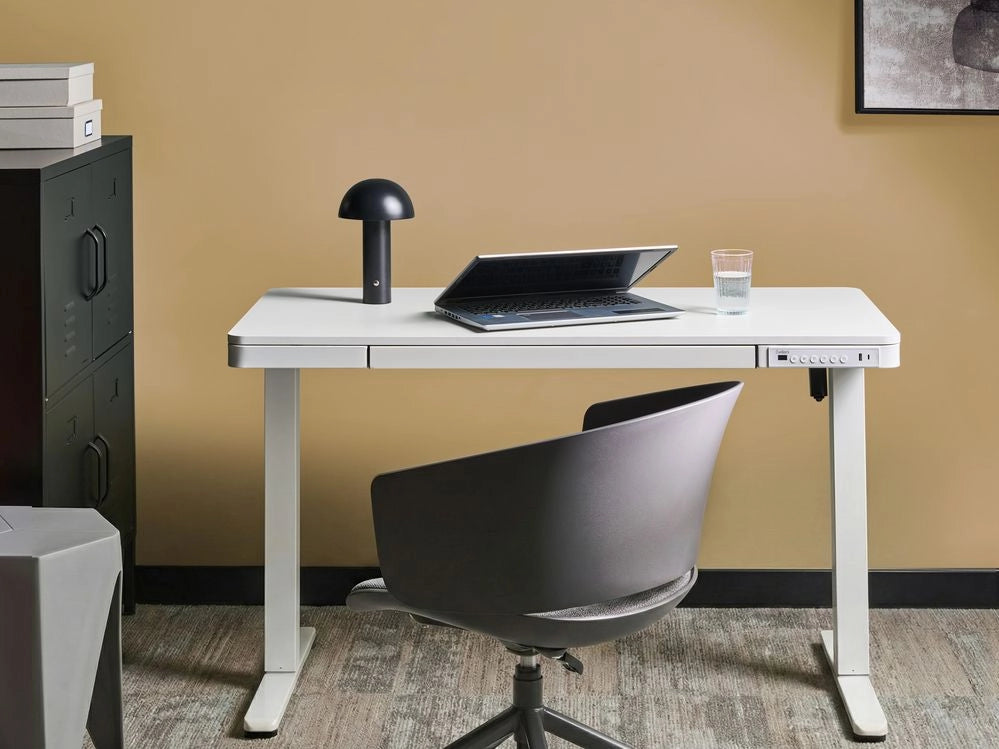 Scrivania regolabile con struttura in acciaio bianco e gambe 120 x 60 Stand and Sit Home Office Stand and Sit Design scandinavo