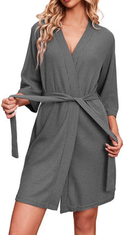 Camicia da notte donna corta 3/4 manica a wafel con cintura a strisce e collo V in tessuto grigio scuro