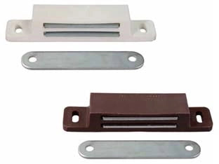 CRICCHETTO MAGNETICO RETTANGOLARE GIGANTE- - mm.87x20x15h.  in plastica marrone - 25 pezzi