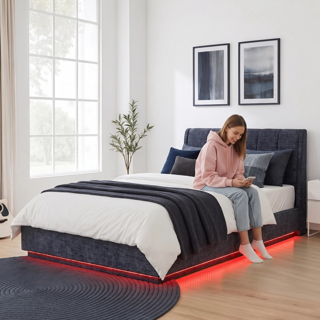 Letto Francese Contenitore Tröstiar con Apertura a Ribalta e Luce LED 140x200 cm - Effetto Lino Blu [en.casa]