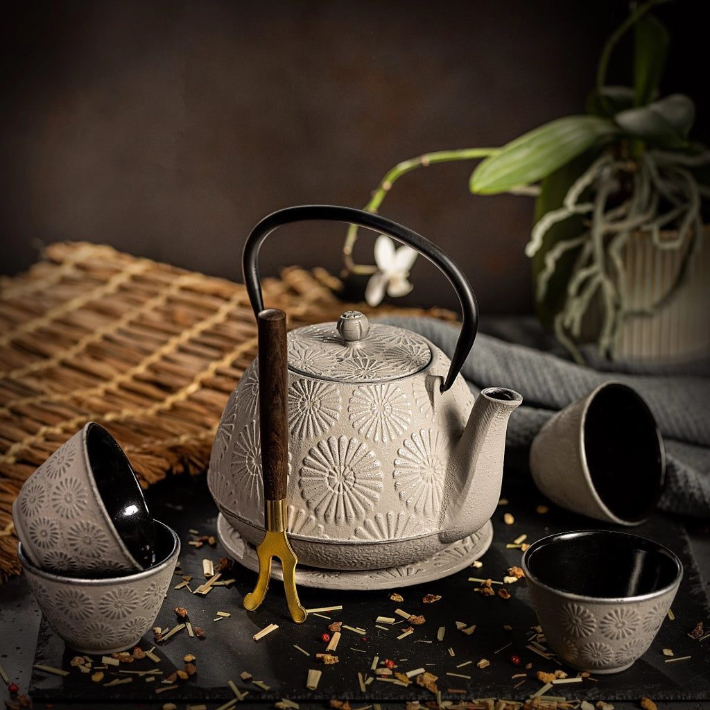 Teiera/Brocca in ghisa KADAX, ideale per tisane, 1100 ml, 4 tazze, colore grigio.