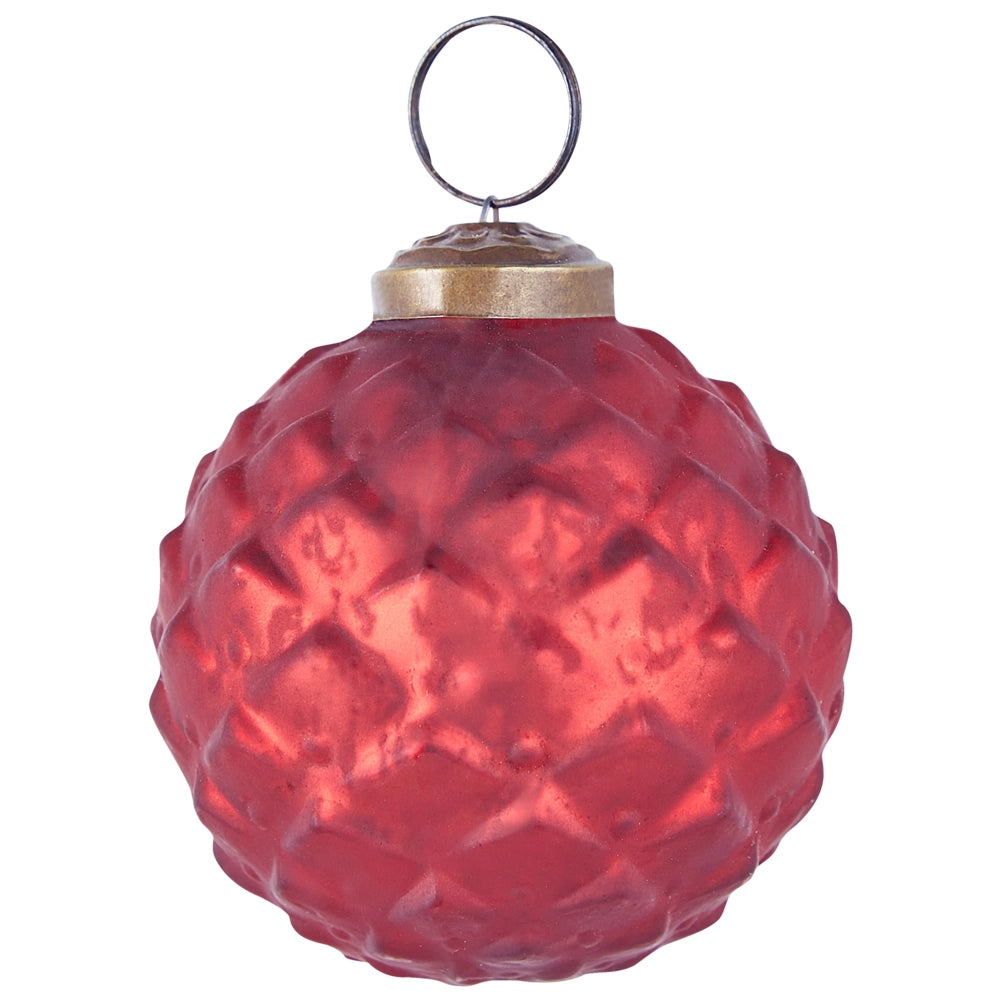 Set di 6 palle di Natale fatte a mano in vetro rosso appese all'albero di Natale.