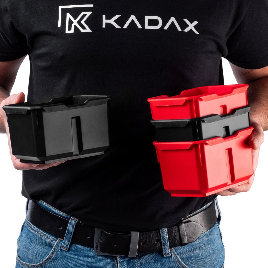 Set di 4 contenitori organizer in plastica KADAX per officina.