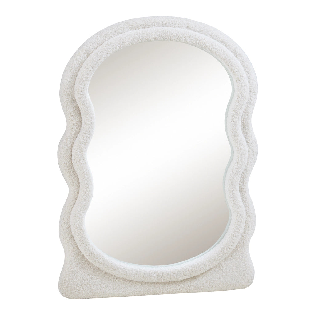 Specchio da Parete Brummen con Cornice in Peluche Morbida 80x60 cm Bianco [en.casa]