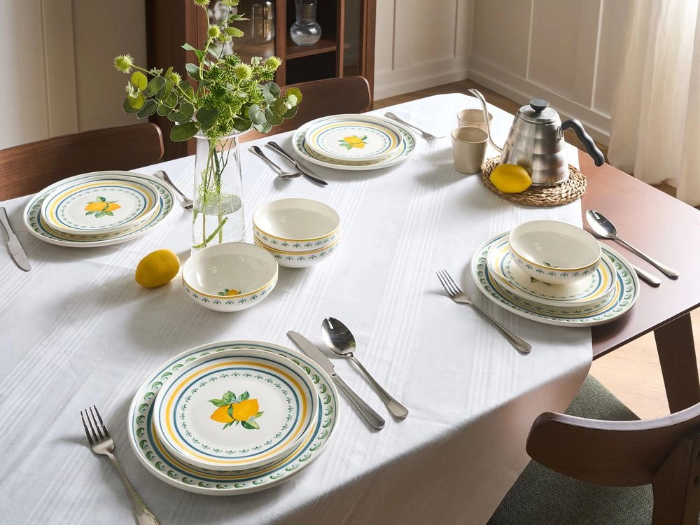 Set da 12 stoviglie in porcellana bianca e verde con finitura smaltata, con motivo a limoni, composto da ciotole e piatti, per cucina e sala da pranzo