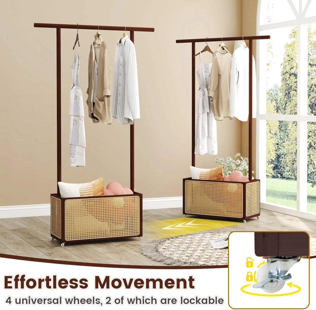 Appendiabiti da terra con 4 ruote, barra per tende da 1 m, cestino organizer in rattan, telaio in bambù, appendiabiti per ingresso, soggiorno, camera da letto